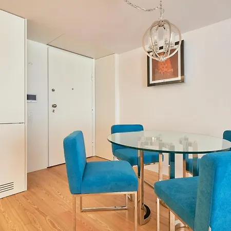 My Home- Chiado ליסבון