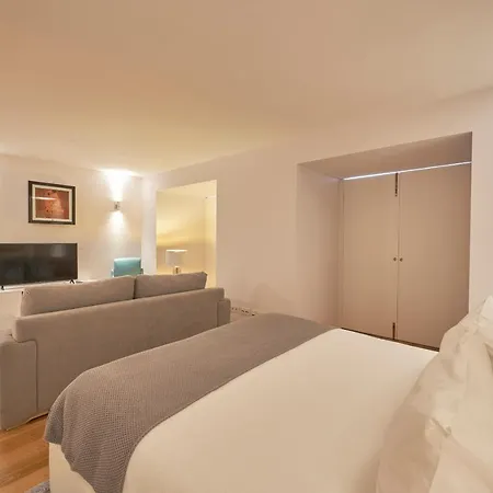 My Home- Chiado Apartment *