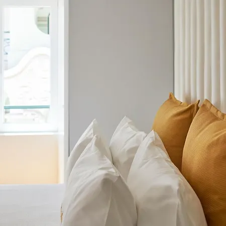 My Home- Chiado Apartment *