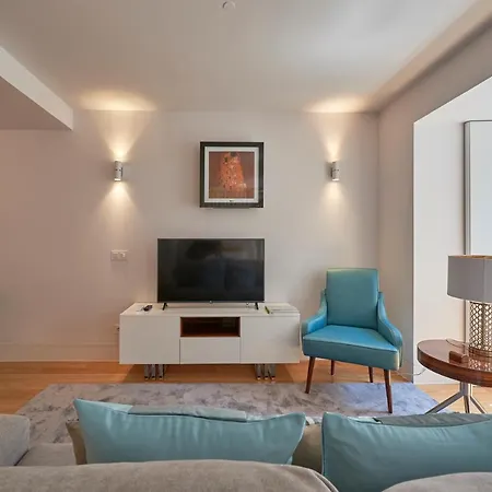 My Home- Chiado Apartment